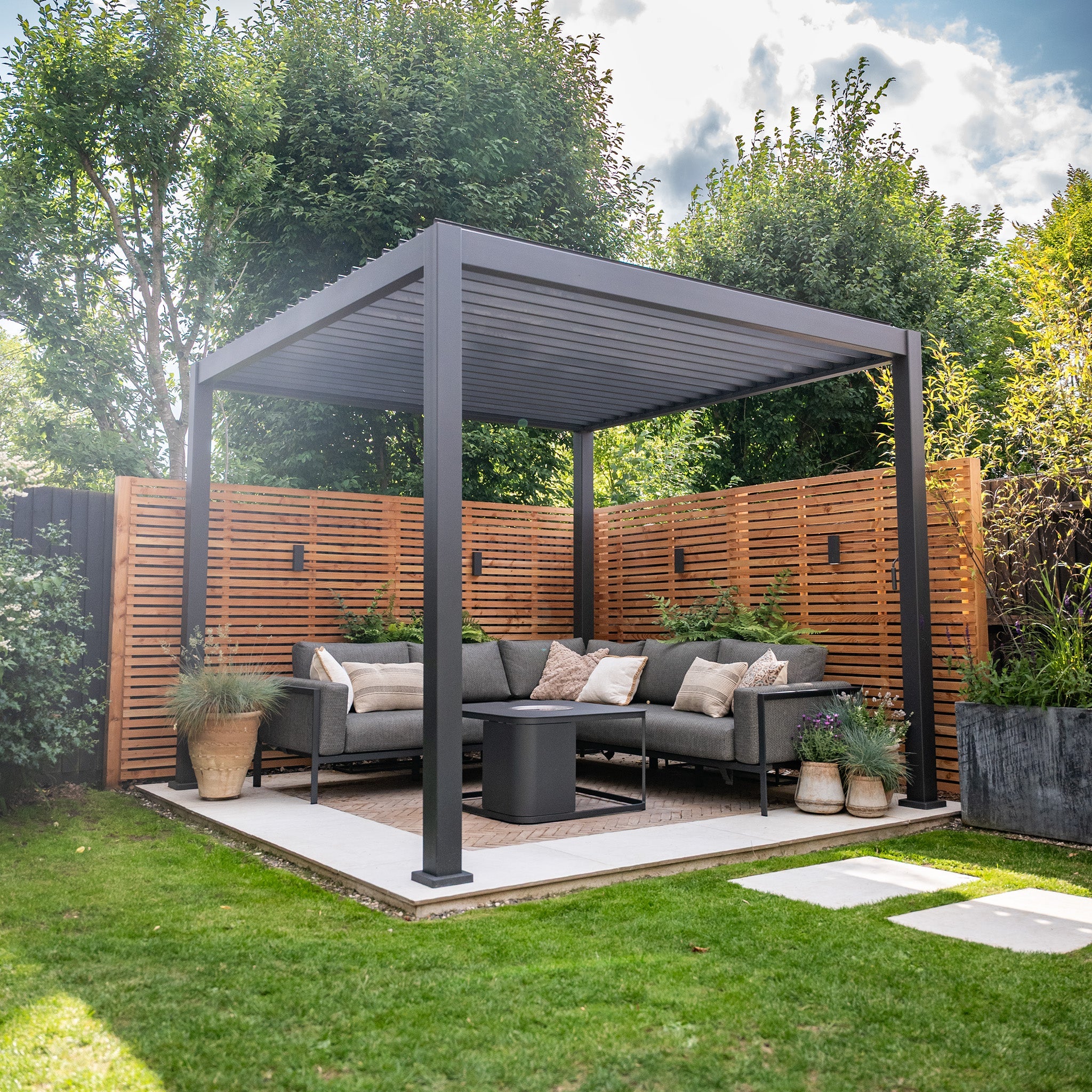 Larch Slatted Fence Panels (Horizontal)