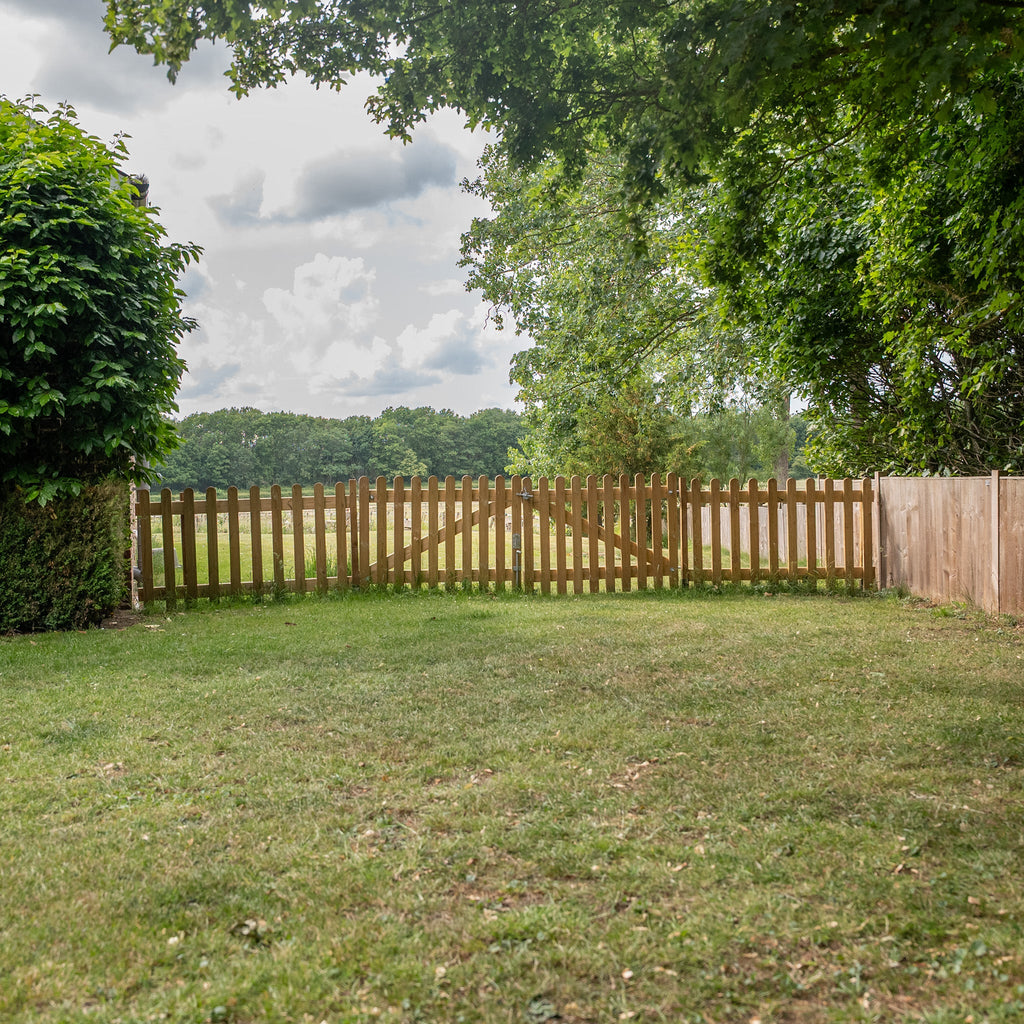 Scandinavian Redwood Picket Driveway Gate Pair
