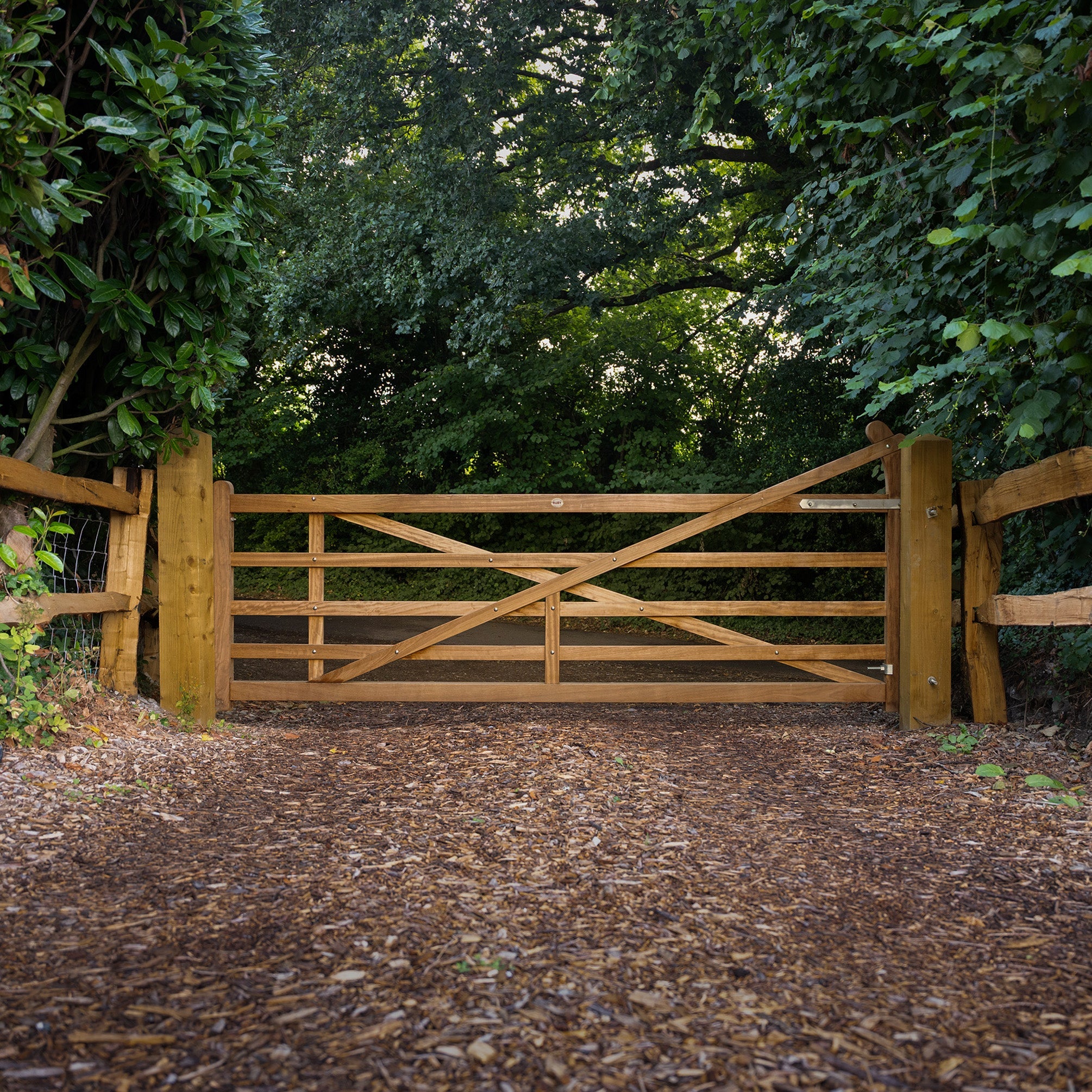 Exbourne Iroko Hardwood Curved Heel Gate