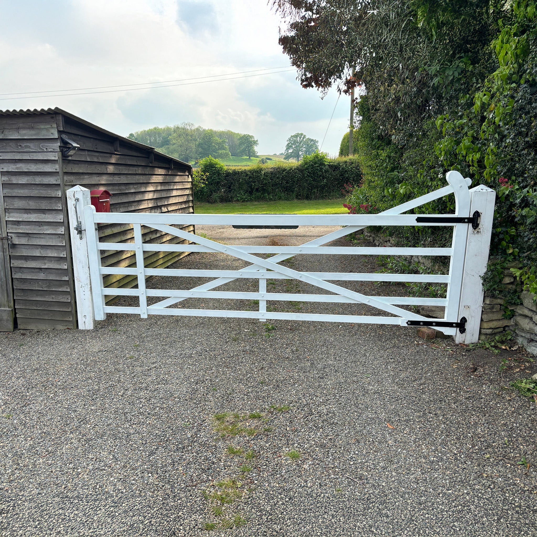 Exbourne Scandinavian Redwood Planed Curved Heel Gate