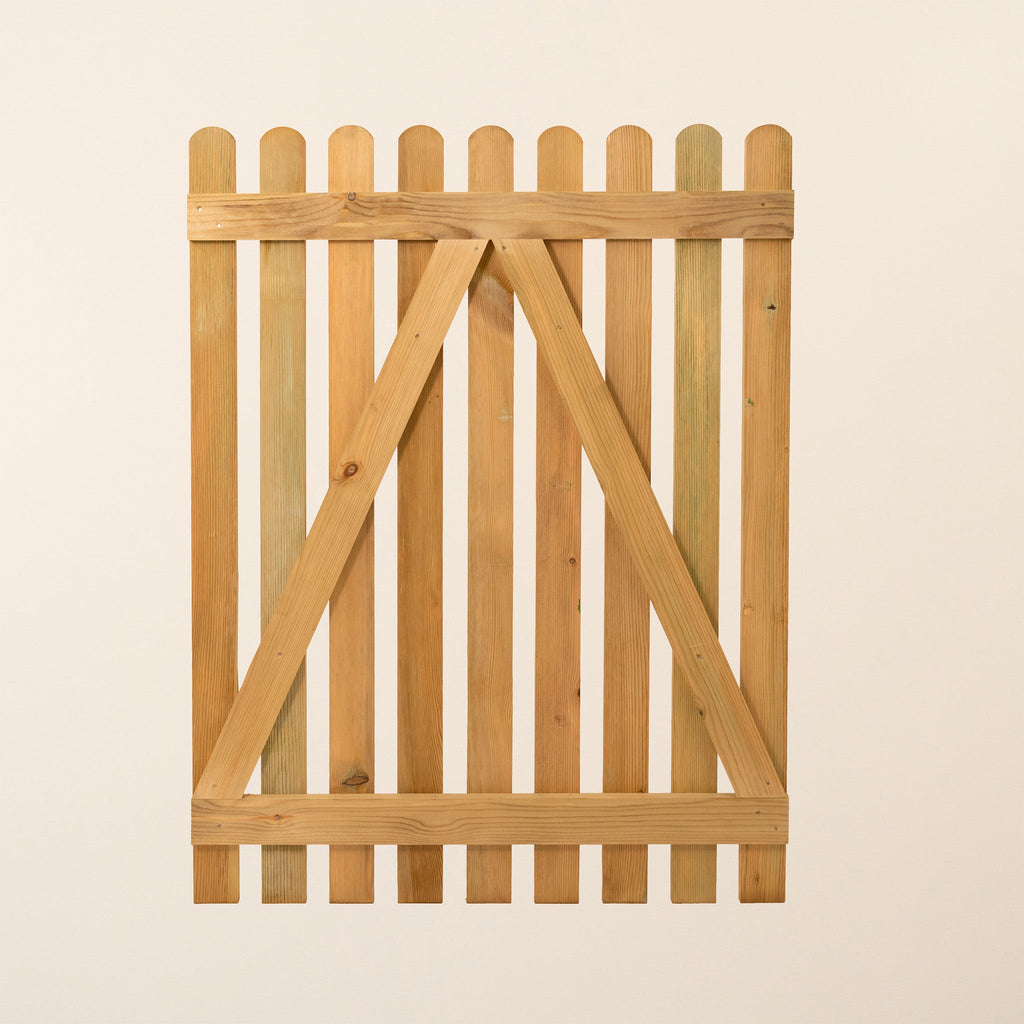 Ruby Ready Scandinavian Redwood Picket Planed Gate