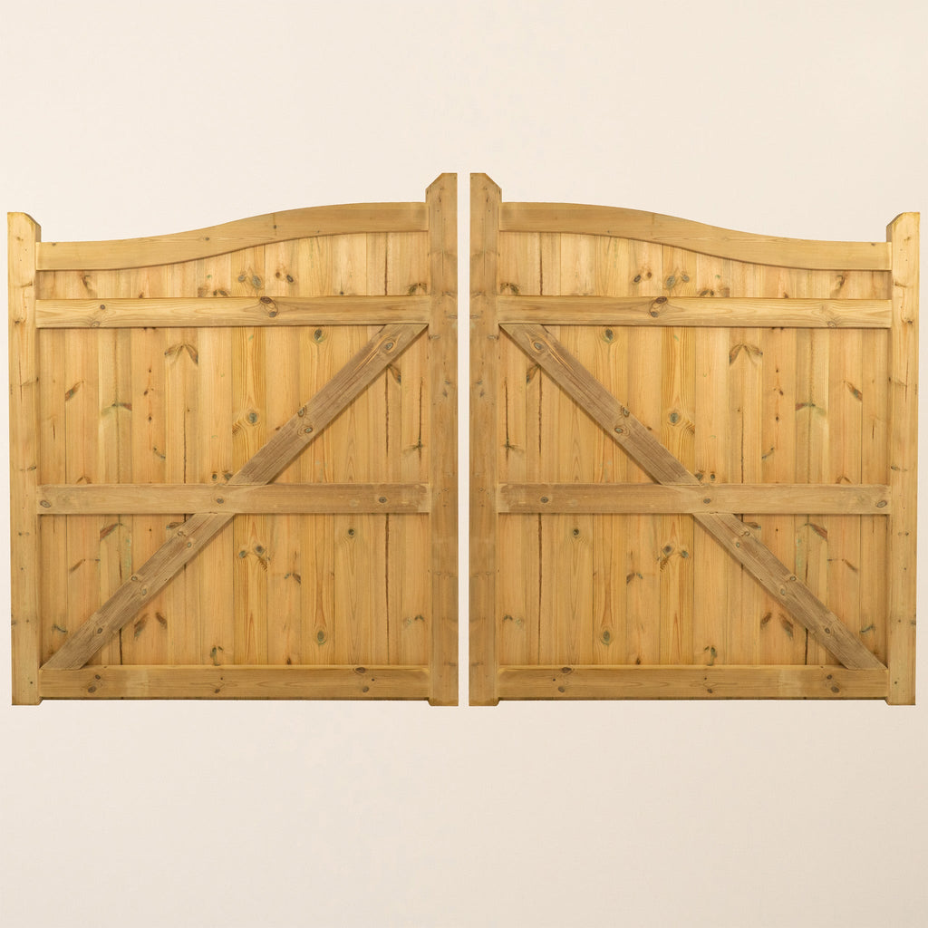Swan Neck Scandinavian Redwood Sliding Driveway Gate