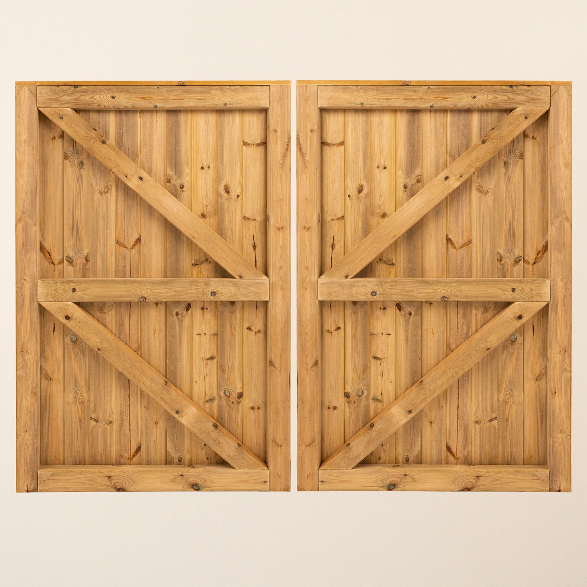 Clovelly Scandinavian Redwood Mortise & Tenon T&G Driveway Gate Pair