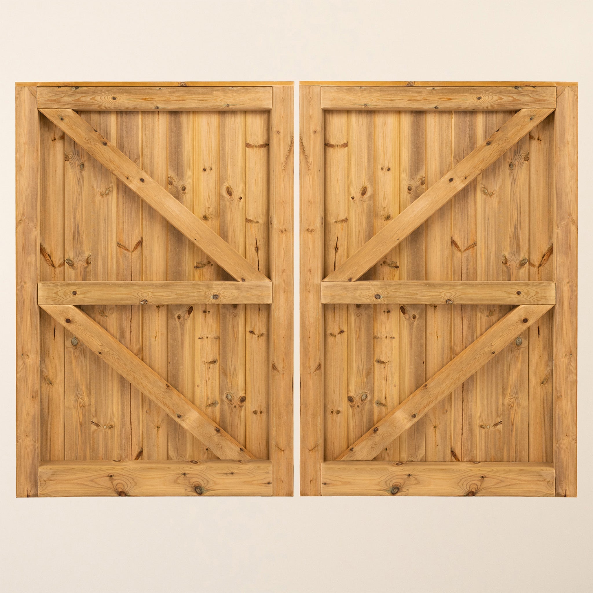 Clovelly Scandinavian Redwood Mortise & Tenon Sliding Driveway Gate