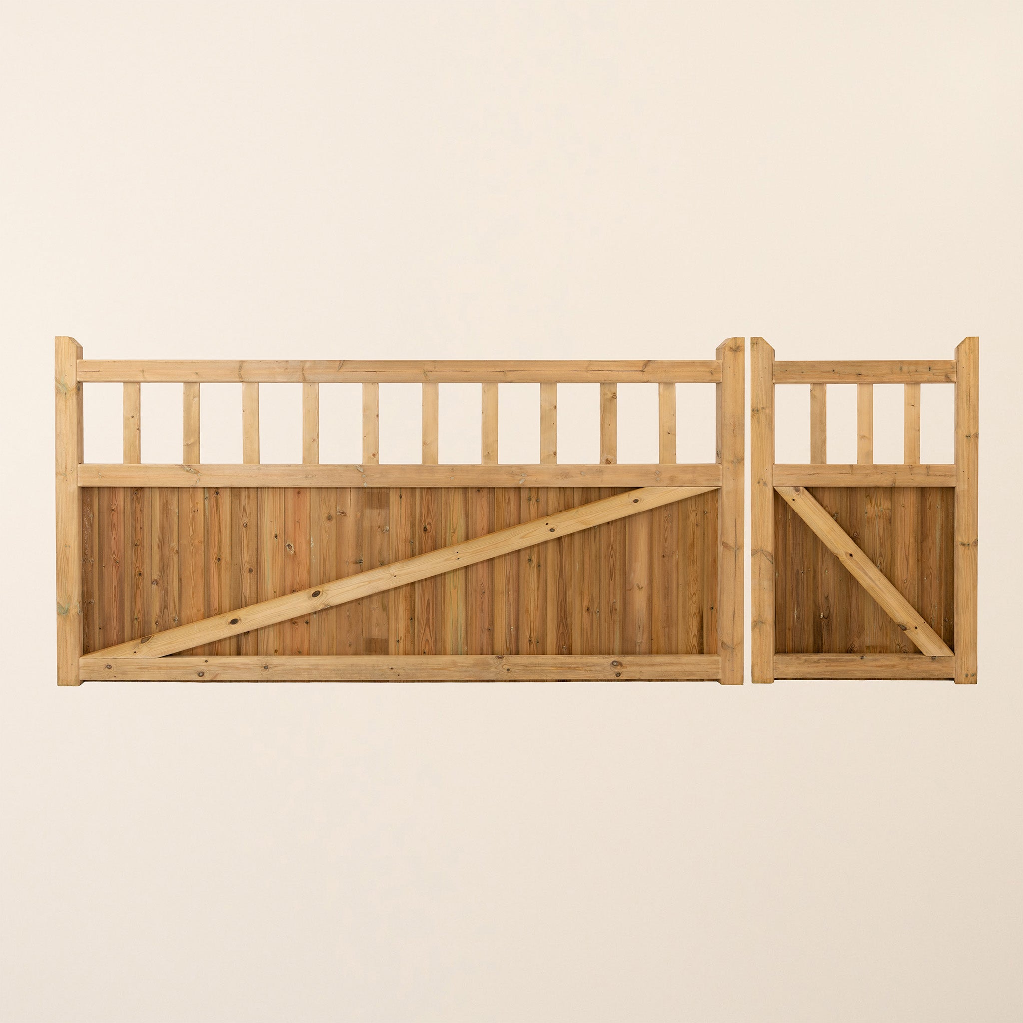 Cottage Scandinavian Redwood Mortise & Tenon 3/4 Split Driveway Gate Pair