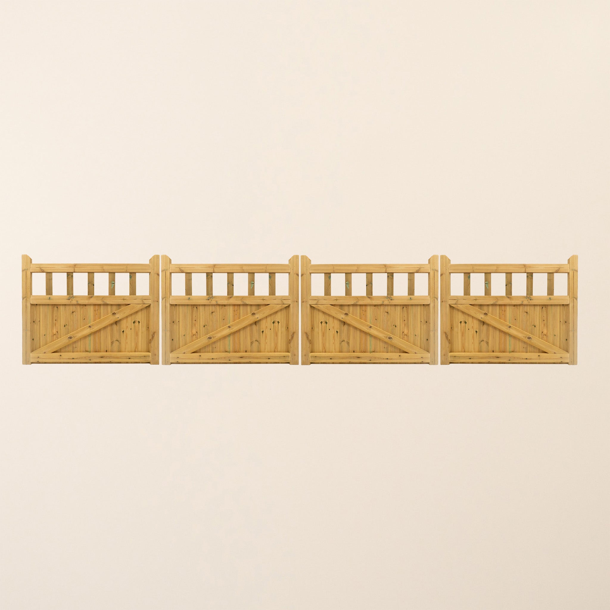 Cottage Scandinavian Redwood Bifold 4-Leaf Driveway Gate