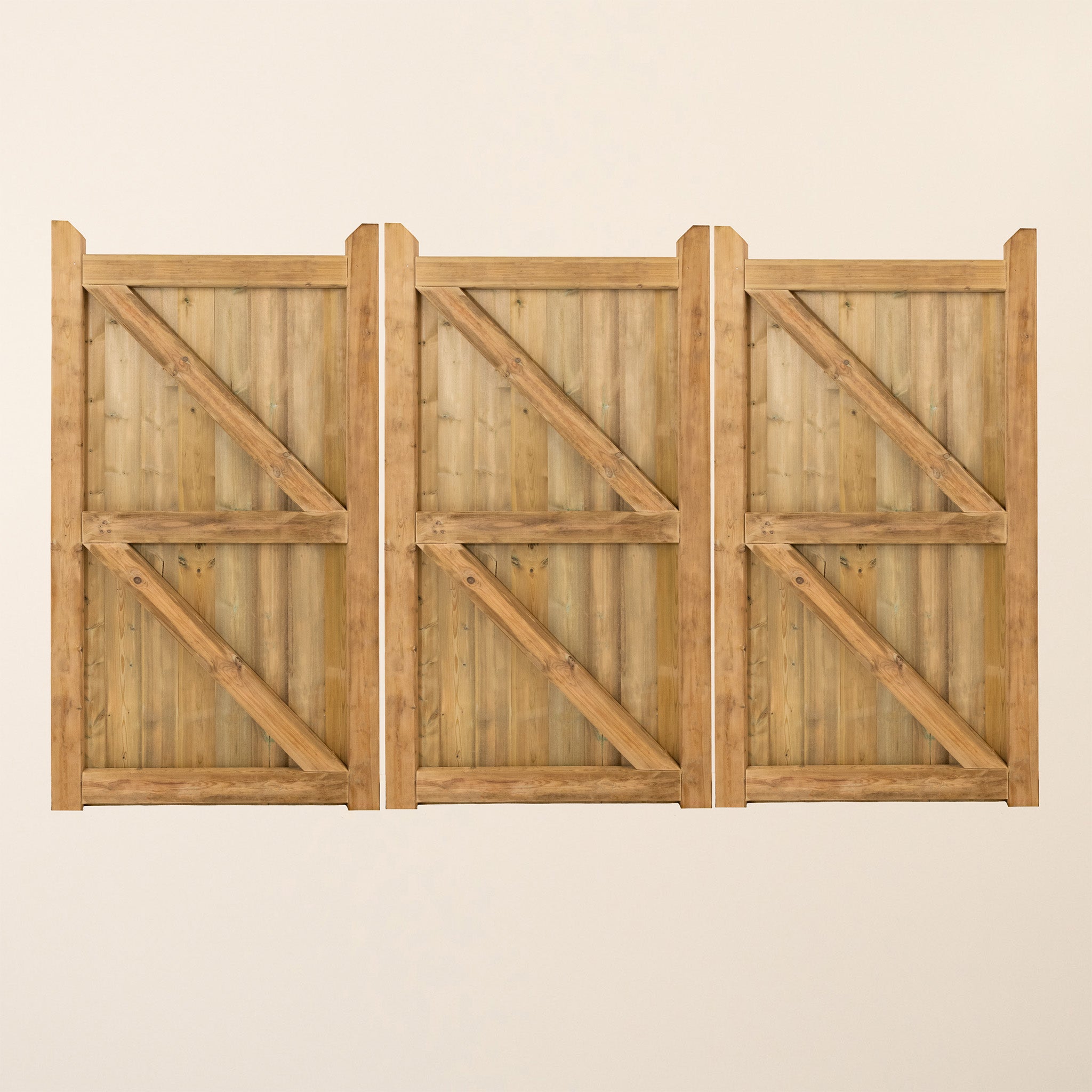 Highampton Scandinavian Redwood Bifold 3-Leaf Driveway Gate