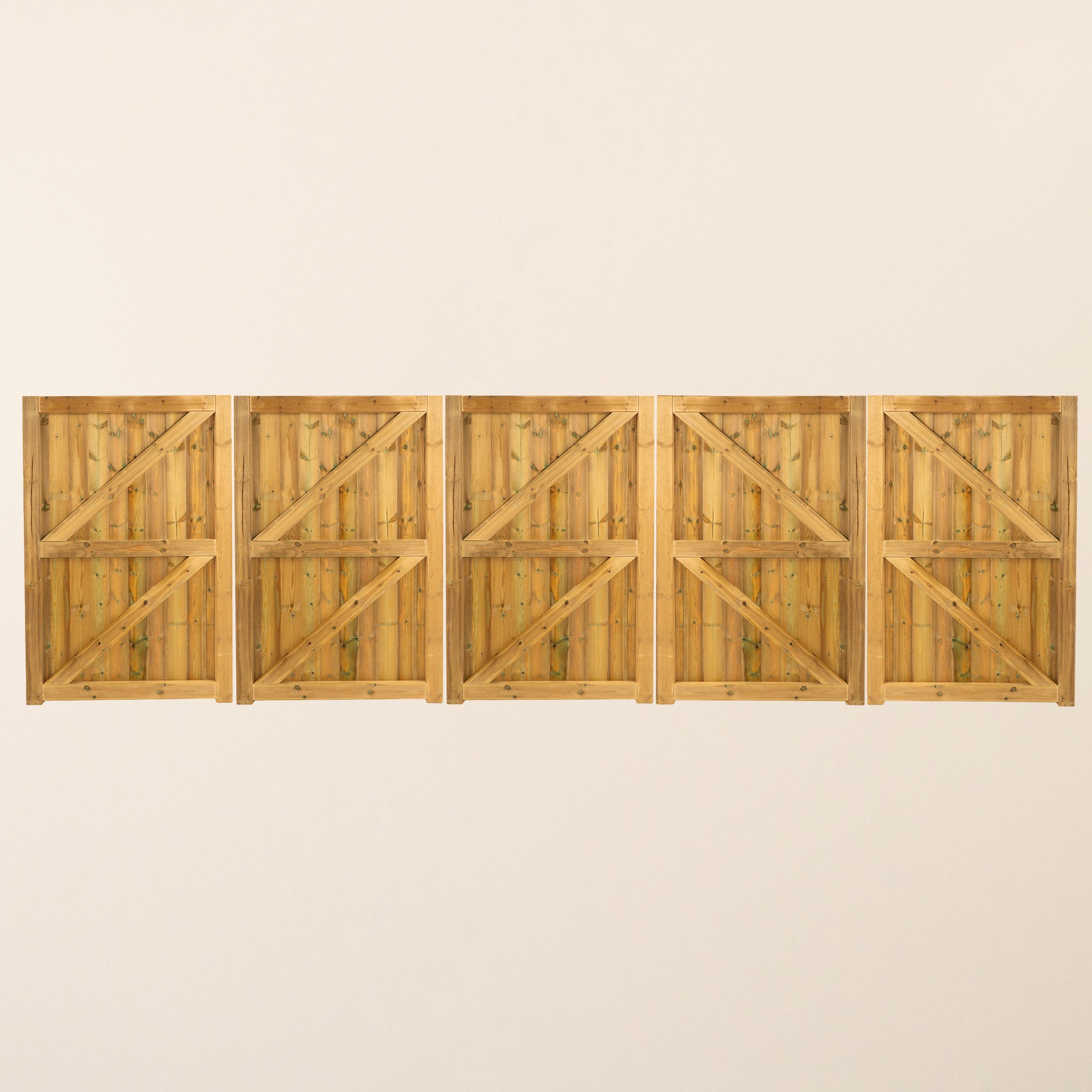 Croyde Scandinavian Redwood Bifold 5-Leaf Driveway Gate