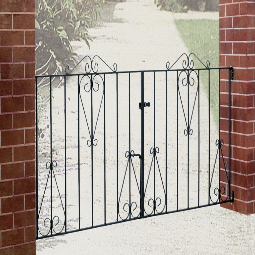 Callington Steel Flat Top Driveway Gate