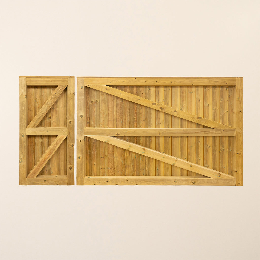 Clovelly Scandinavian Redwood Mortise & Tenon 3/4 Split Driveway Gate Pair