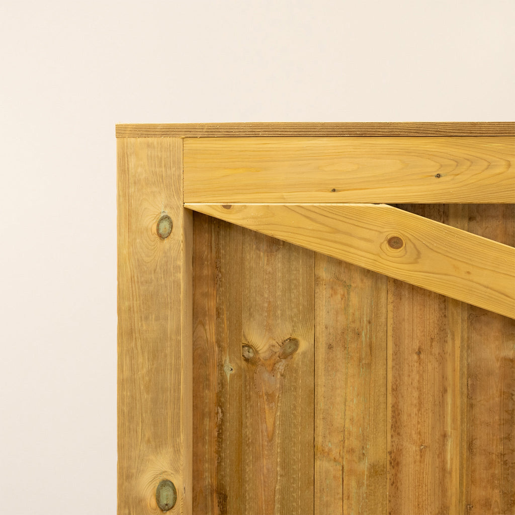 Clovelly Scandinavian Redwood Mortise & Tenon 3/4 Split Driveway Gate Pair