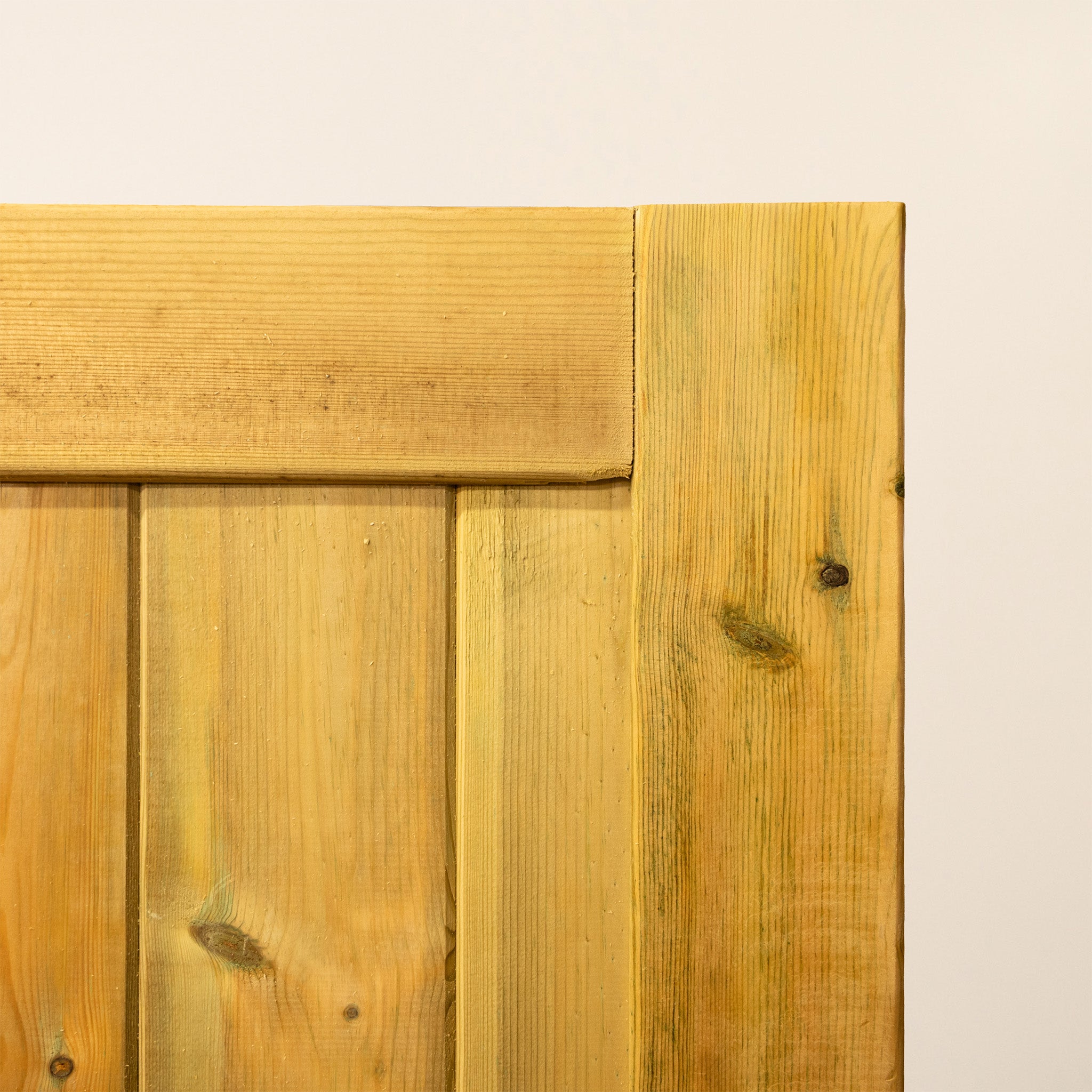Croyde Scandinavian Redwood Mortise & Tenon 3/4 Split Driveway Gate Pair