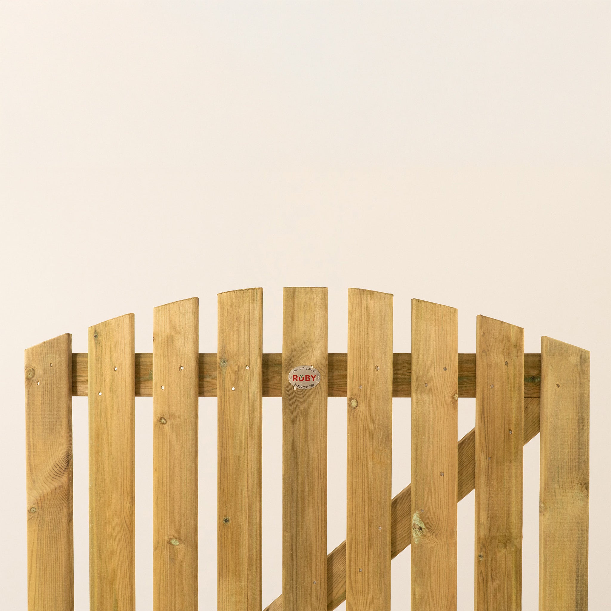 Premium Picket Curved Top 6ft x 3ft Gate