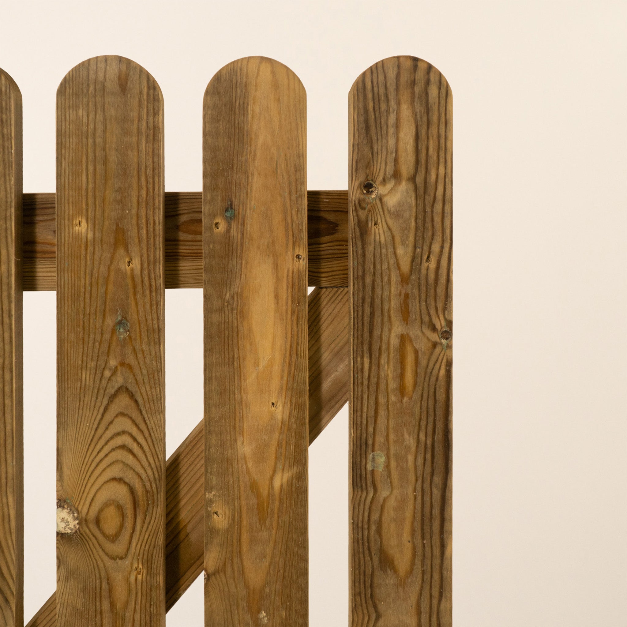 Round Top Pressure Treated Picket Side Gate (0.9m)