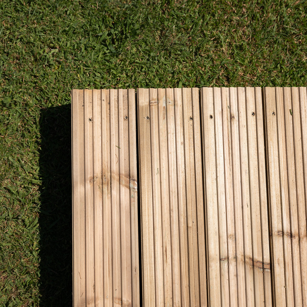 Scandinavian Redwood Premium Decking Kits (Various Sizes)