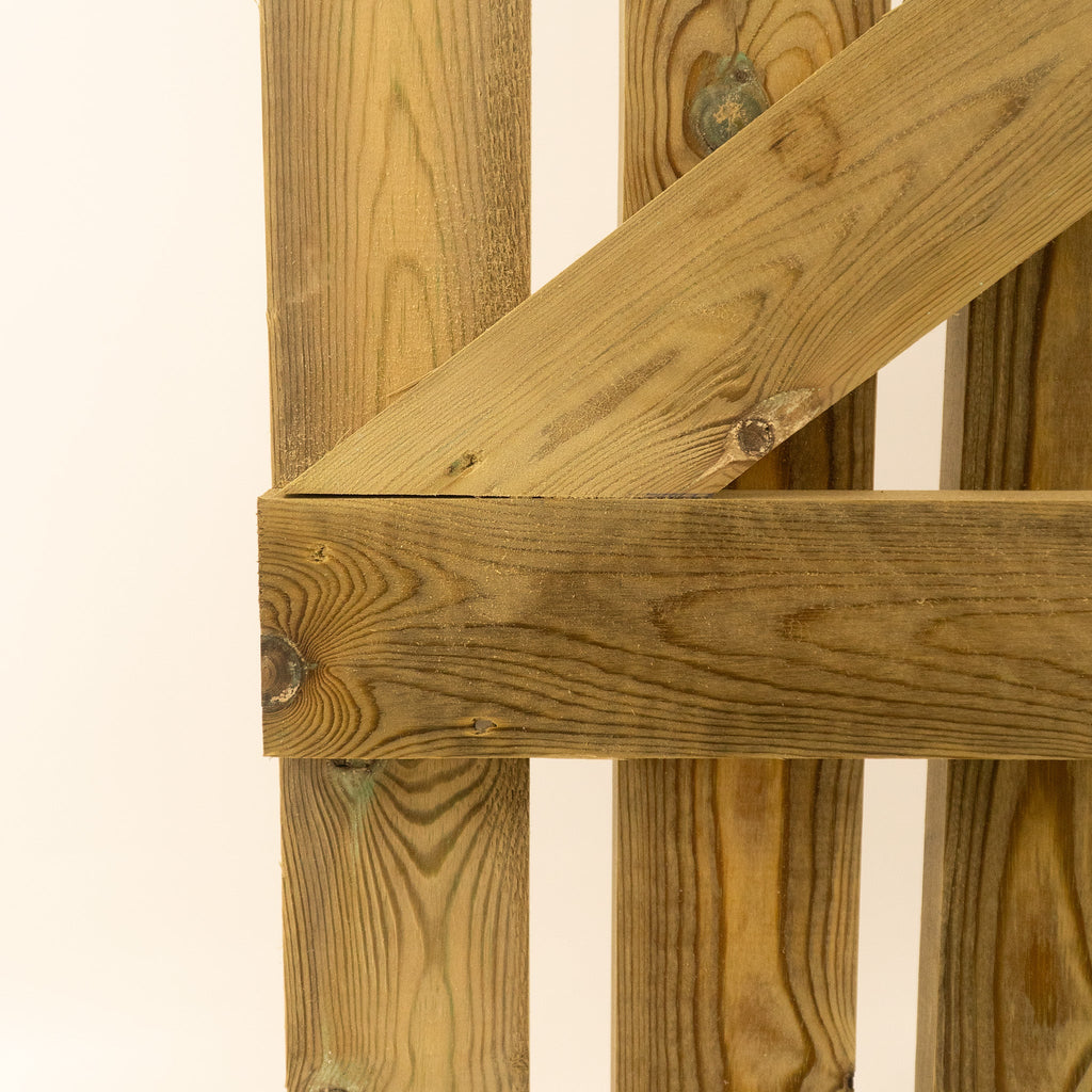 Premium Curved Top Picket Gate (1.5m High)