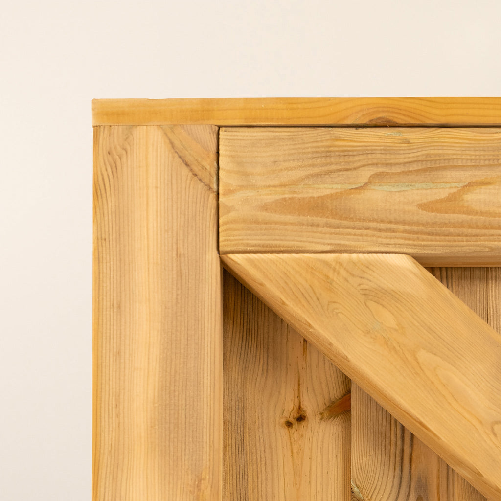 Clovelly Scandinavian Redwood Mortise & Tenon Sliding Driveway Gate