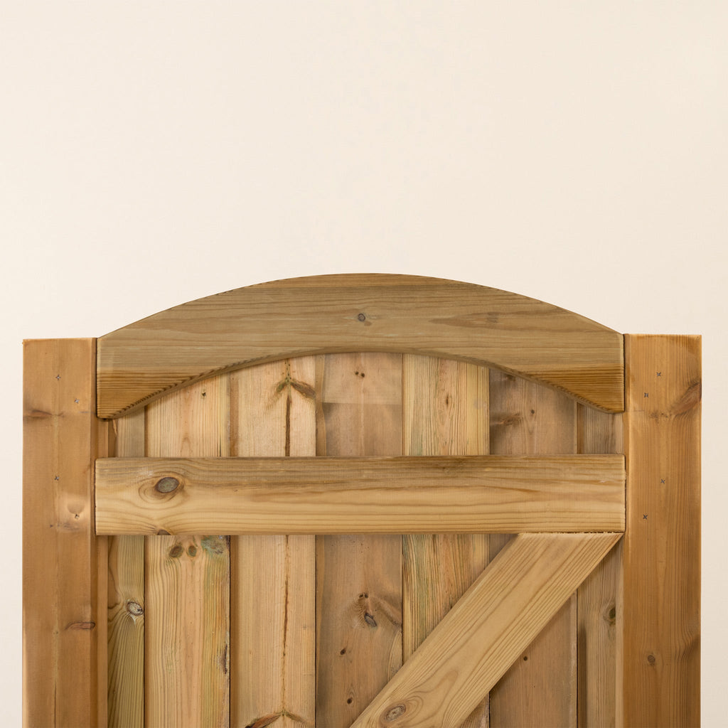 Scandinavian Redwood Arch Top Gate (1.5m High)