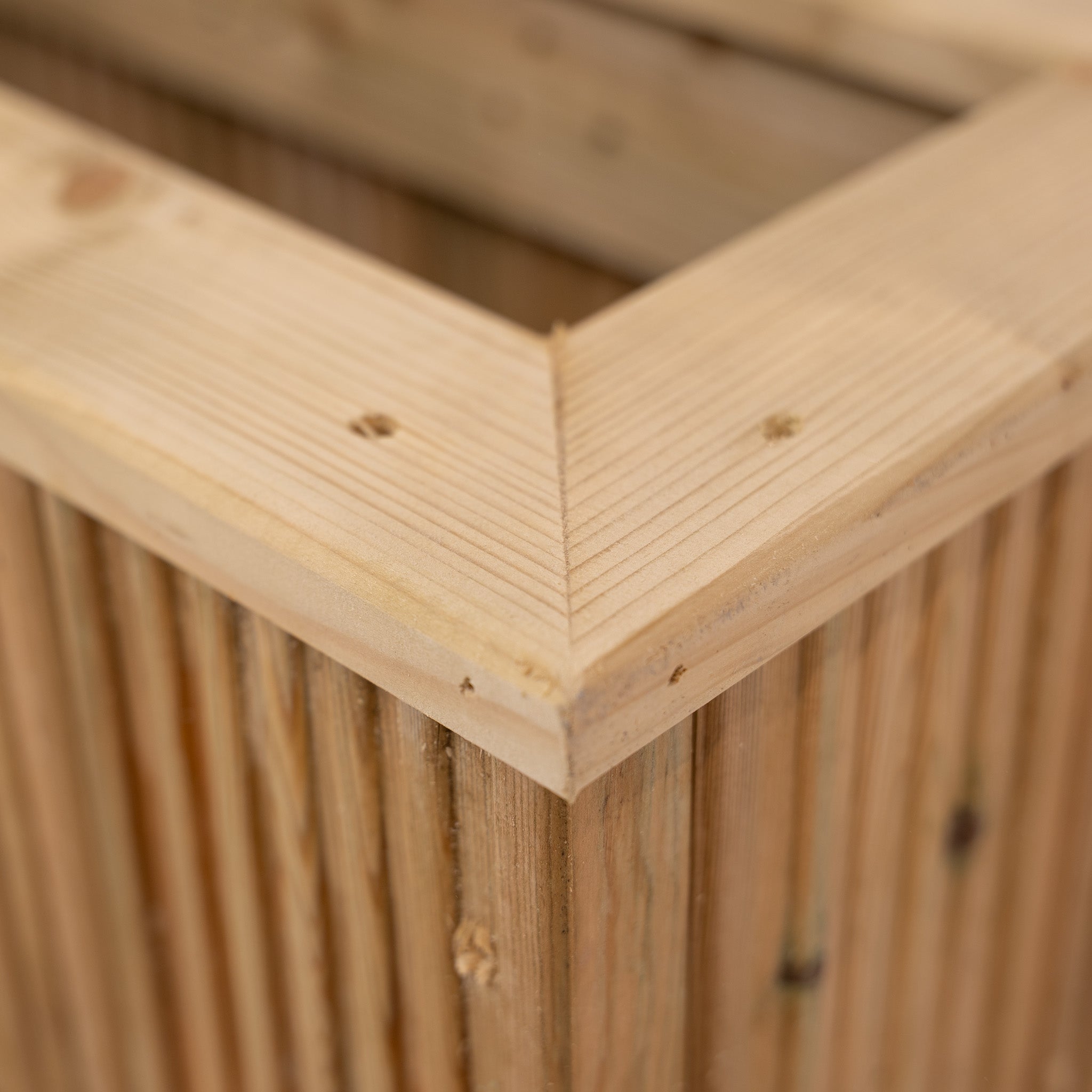 Scandinavian Redwood Premium Vertical Planter