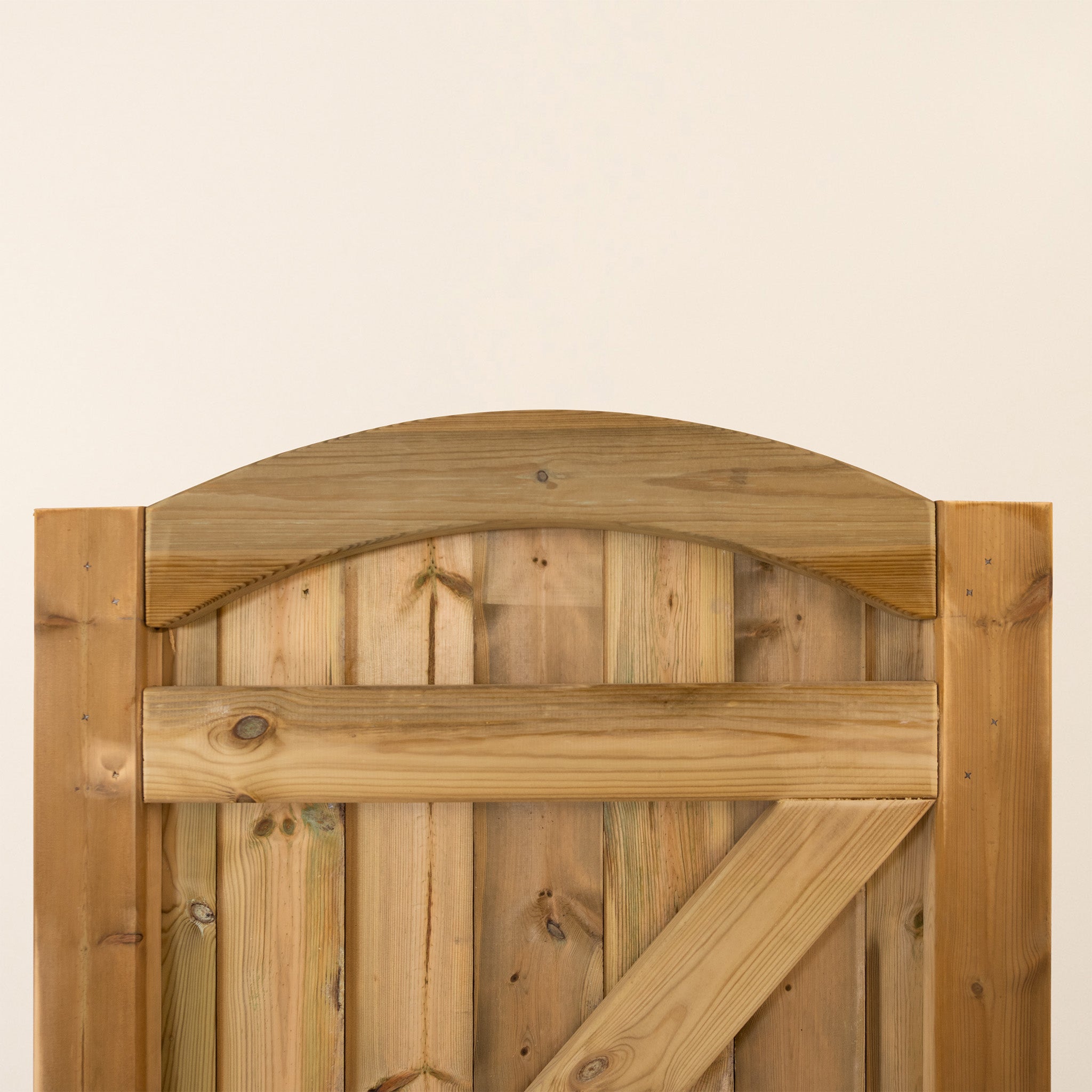 Scandinavian Redwood Arch Top Gate (1.8m)