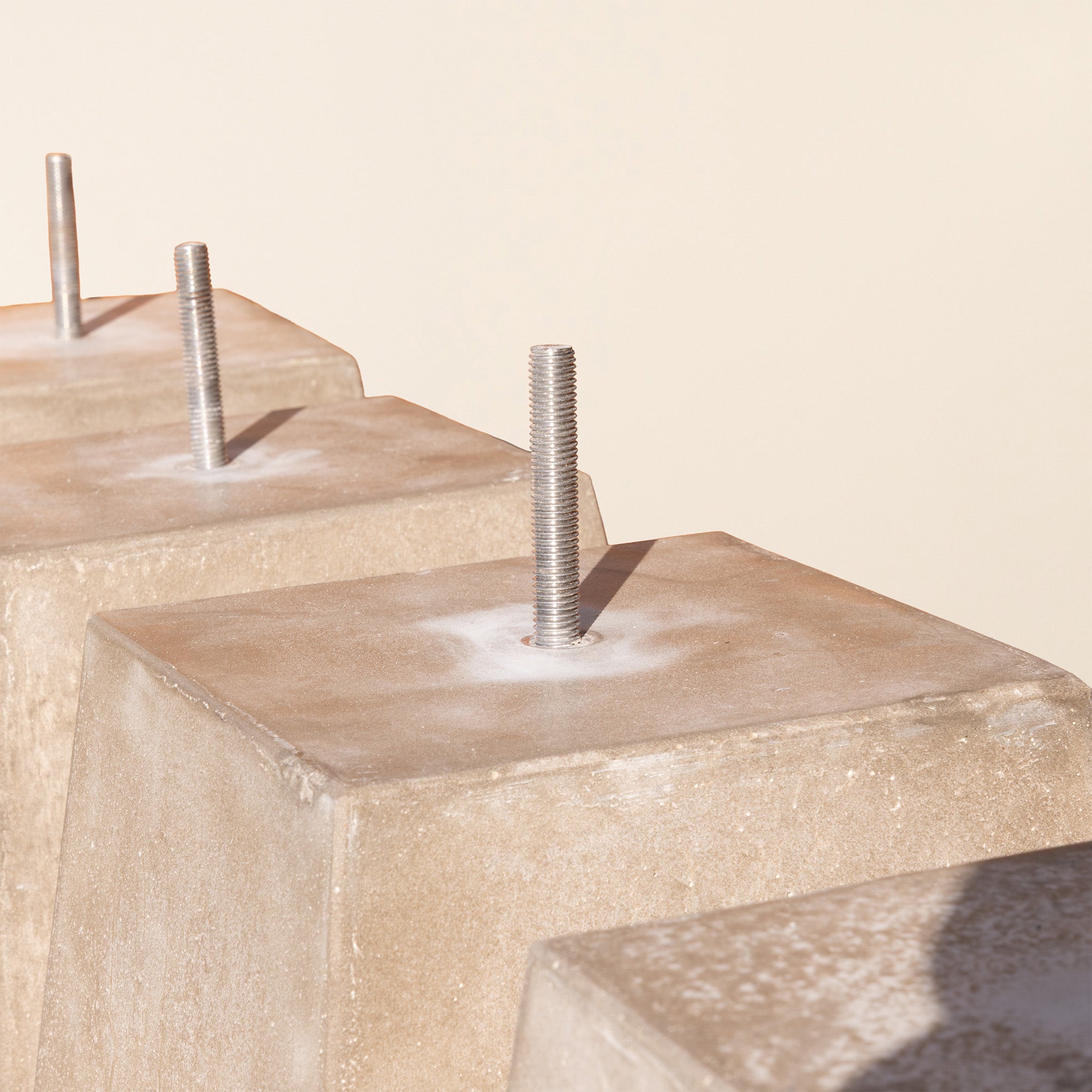 Tapered Design Staddle Stone with Stainless Steel Pin