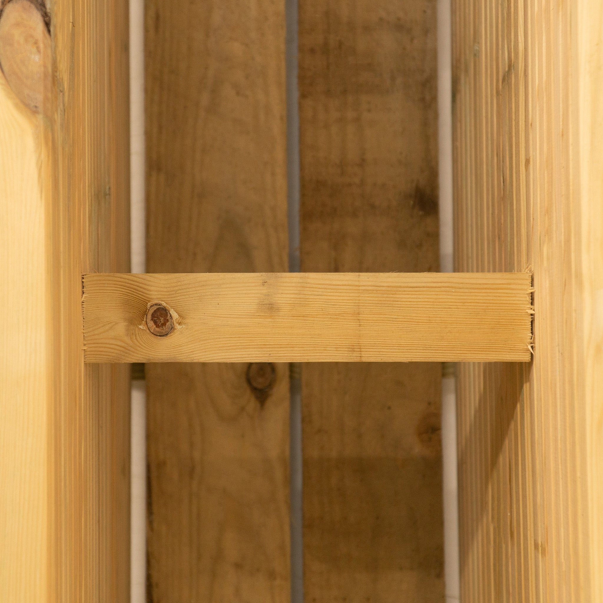 Scandinavian Redwood Deluxe Decking Planter