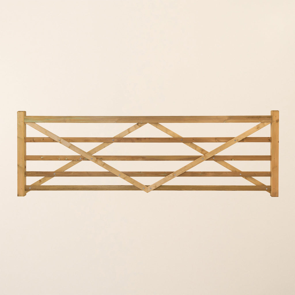 Planed Scandinavian Redwood 5-Bar Field/Driveway Gate