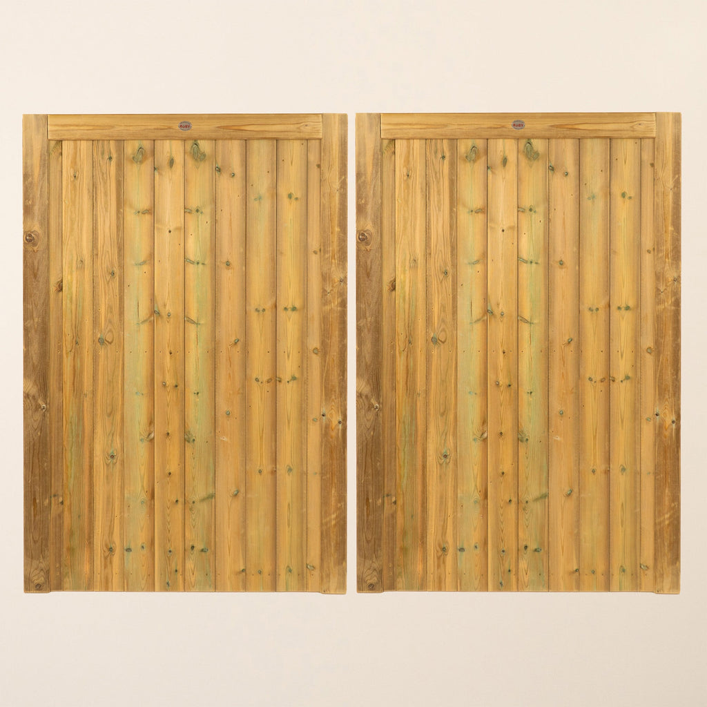 Croyde Scandinavian Redwood Mortise & Tenon T&G Driveway Gate Pair