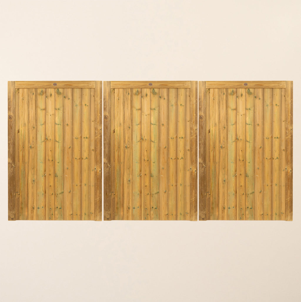 Croyde Scandinavian Redwood Bifold 3-Leaf Driveway Gate