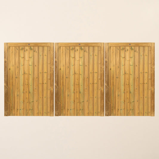 Croyde Scandinavian Redwood Bifold 3-Leaf Driveway Gate