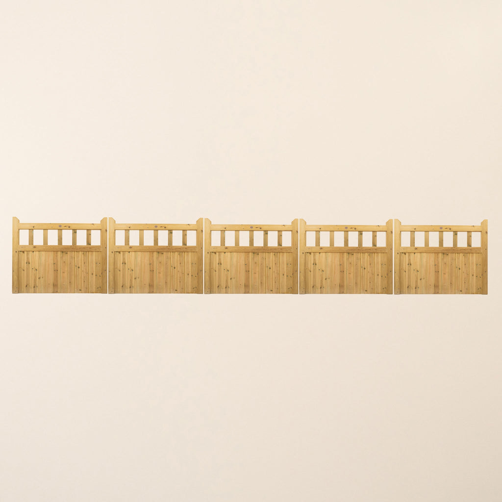 Cottage Scandinavian Redwood Bifold 5-Leaf Driveway Gate
