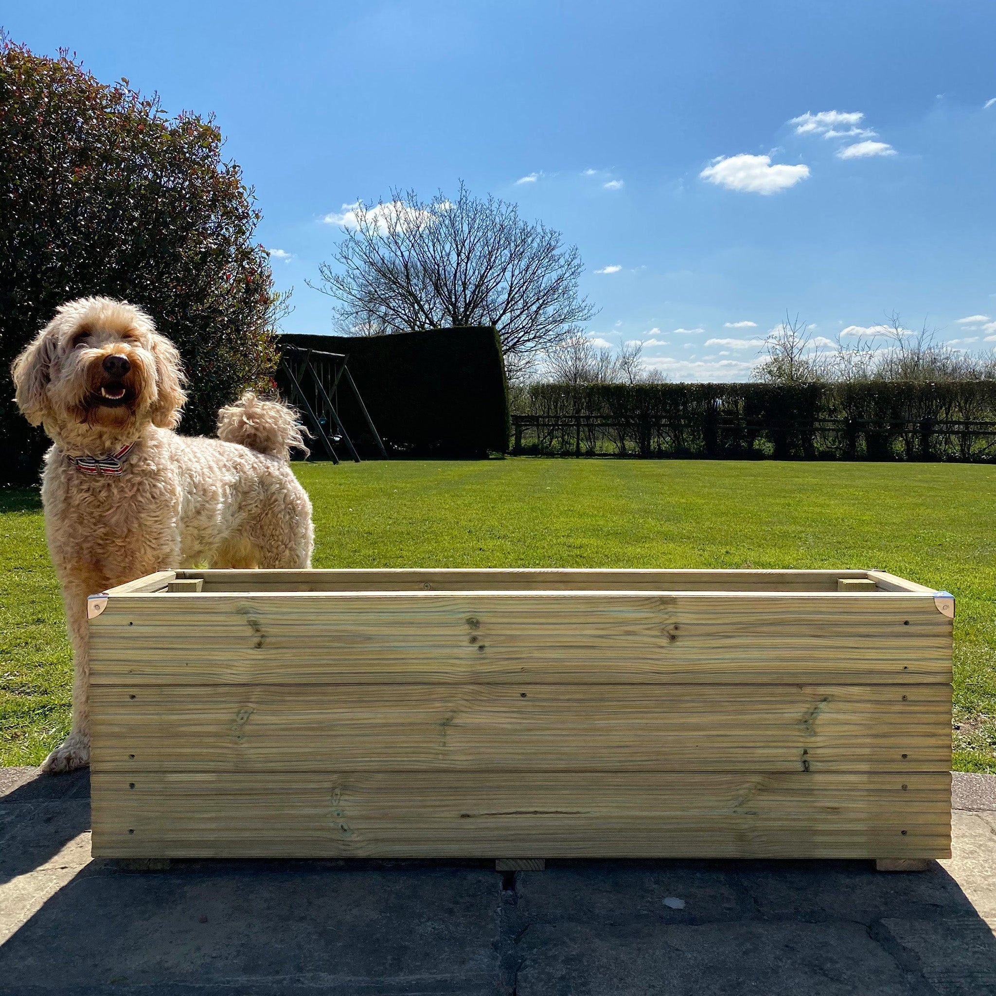 Scandinavian Redwood Deluxe Decking Planter