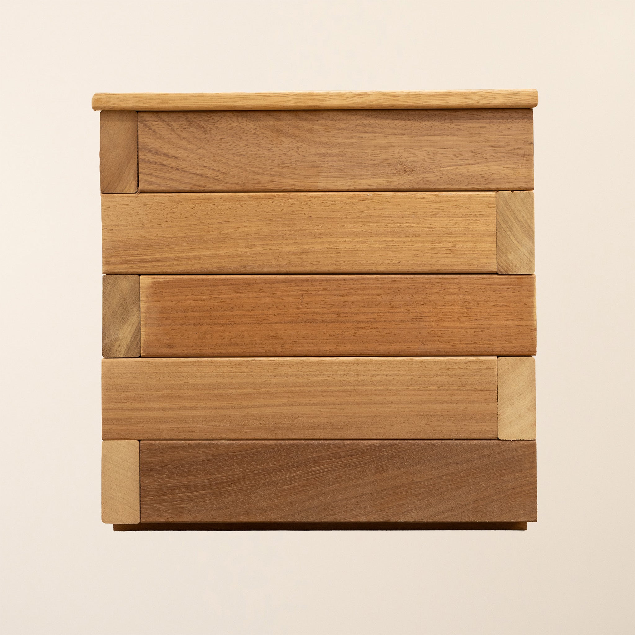 Iroko Premium Overlap Planter