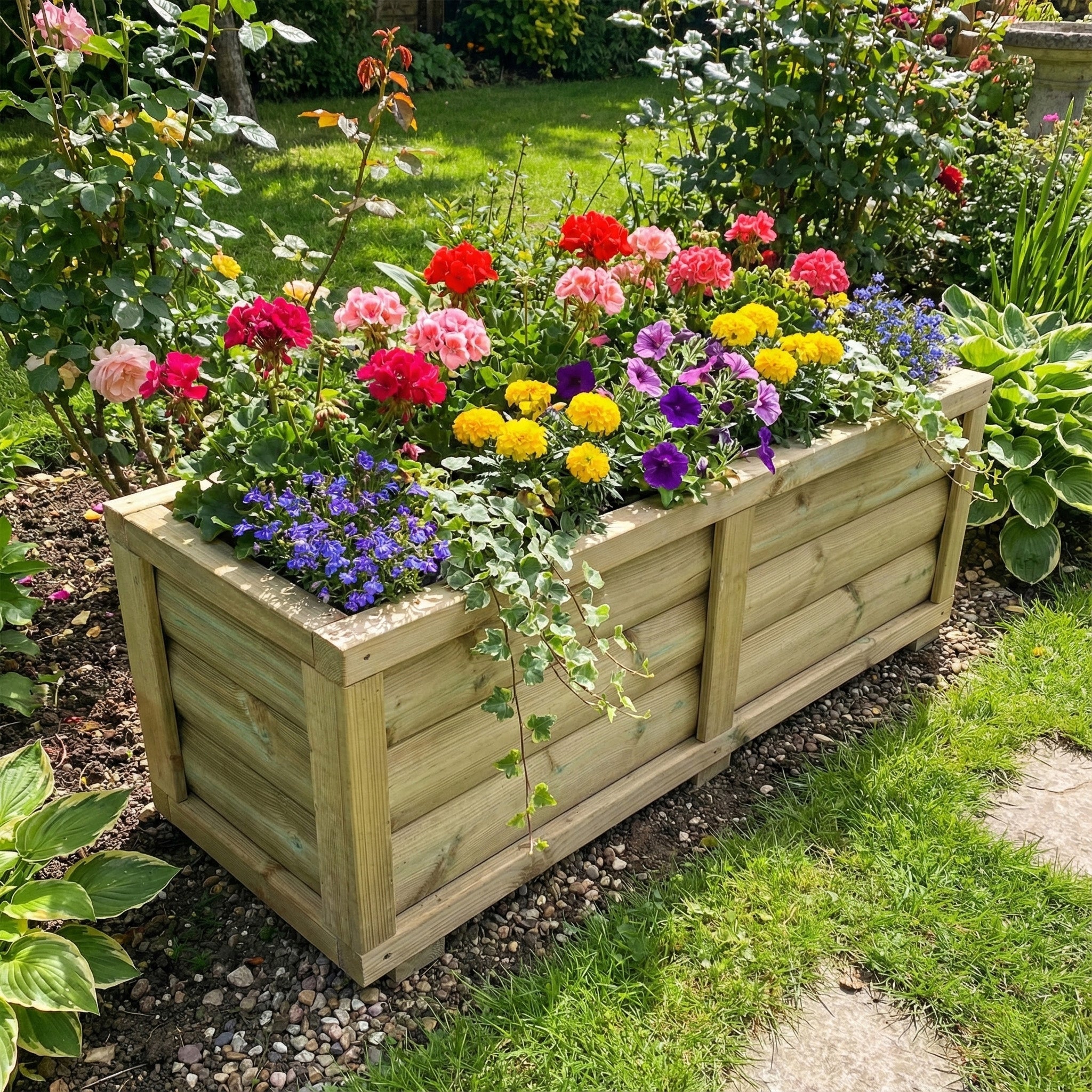 Scandinavian Redwood Luxury Loglap Planters