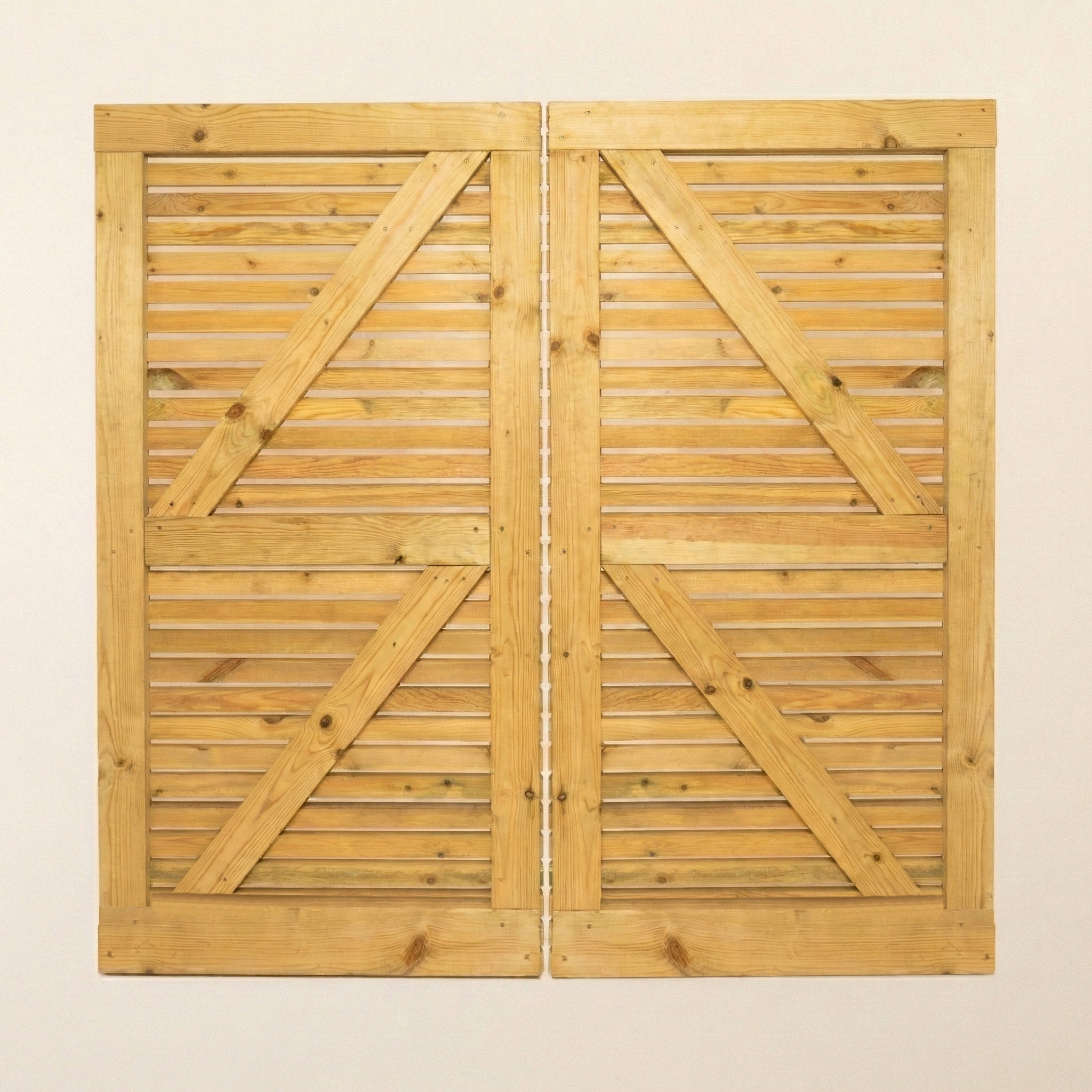 Scandinavian Redwood Slatted Sliding Driveway Gate