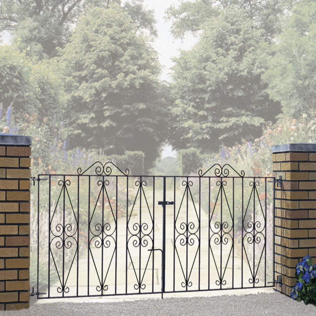 St Austell Steel Flat Top Steel Driveway Gate