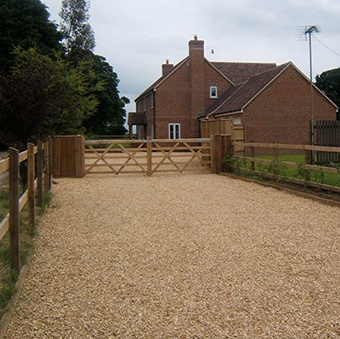 Planed Scandinavian Redwood 5-Bar Field/Driveway Gate