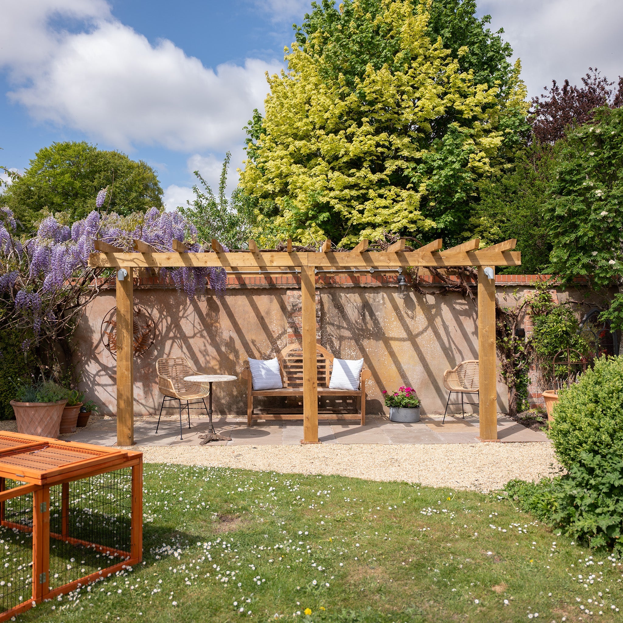 Lean-To Structure Open Roof Wooden Pergola