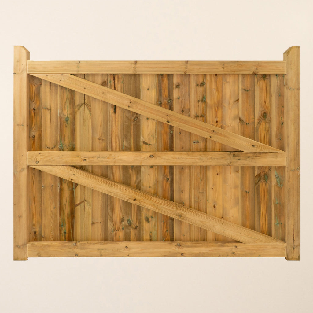 Highampton Scandinavian Redwood Mortise & Tenon Driveway Gate Pair