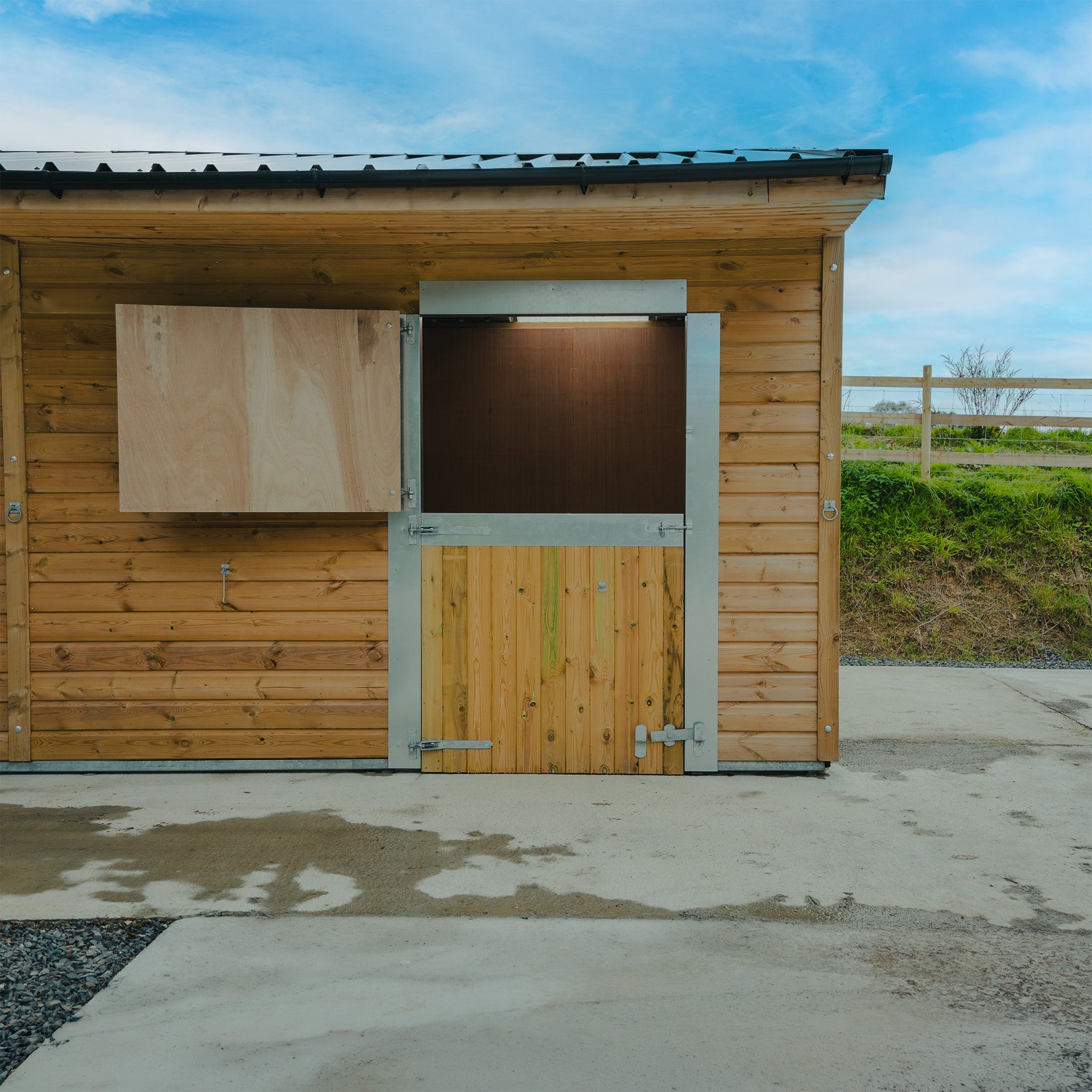 Shiplap Cladding Wooden Stable Block