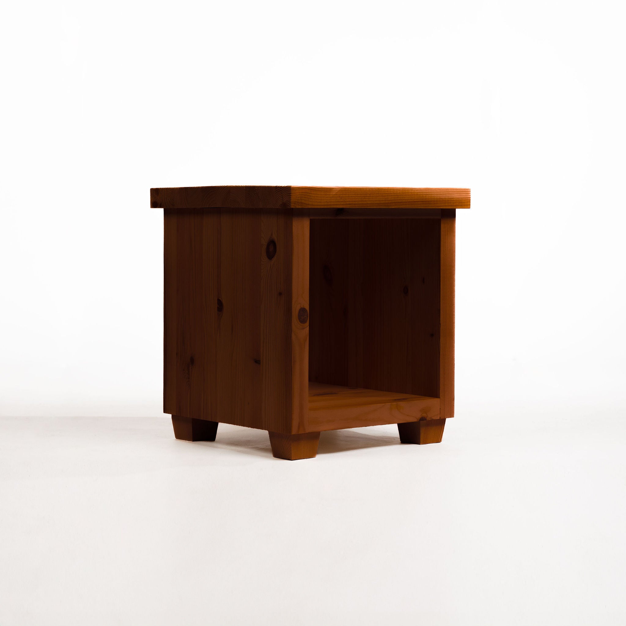 Clovelly Scandinavian Pine Side Table