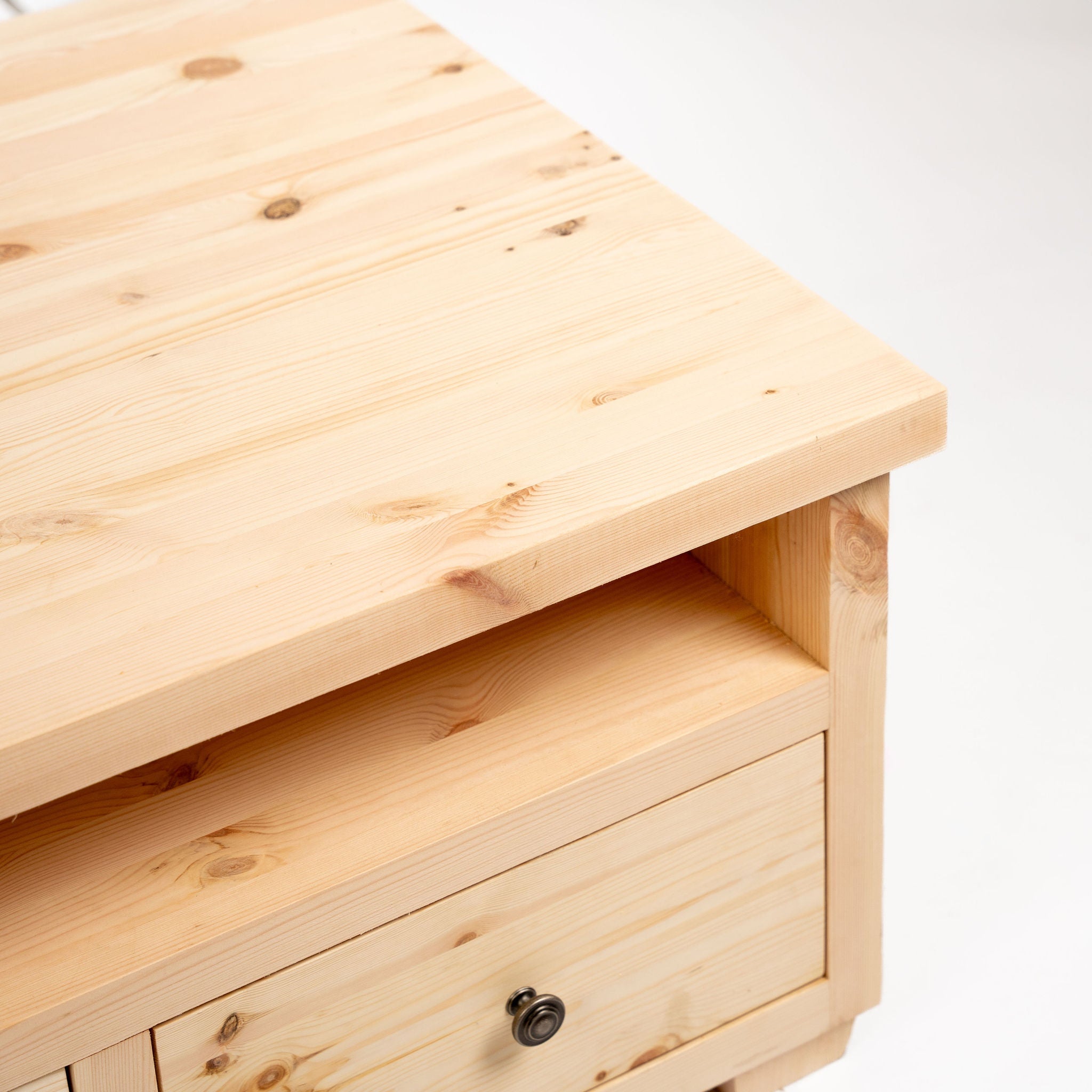 Exbourne Scandinavian Pine TV Stand